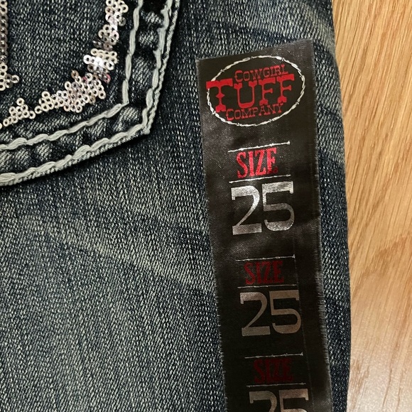 NWT Cowgirl Tuff Denim Jeans Shorts Sequined - Picture 4 of 8